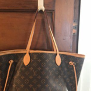 Louis Vuitton never full
